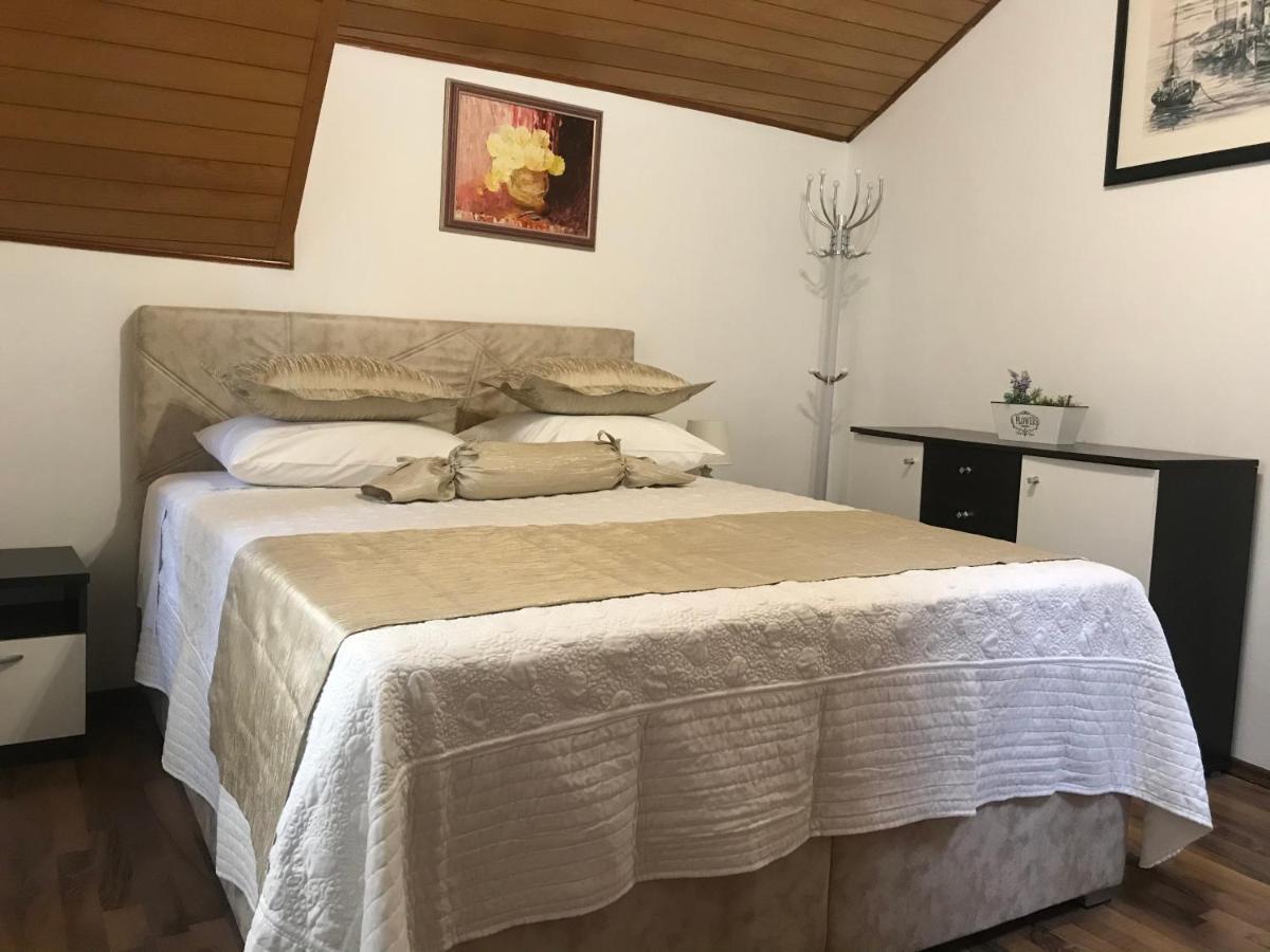 Center Apartment Neno Split Eksteriør bilde
