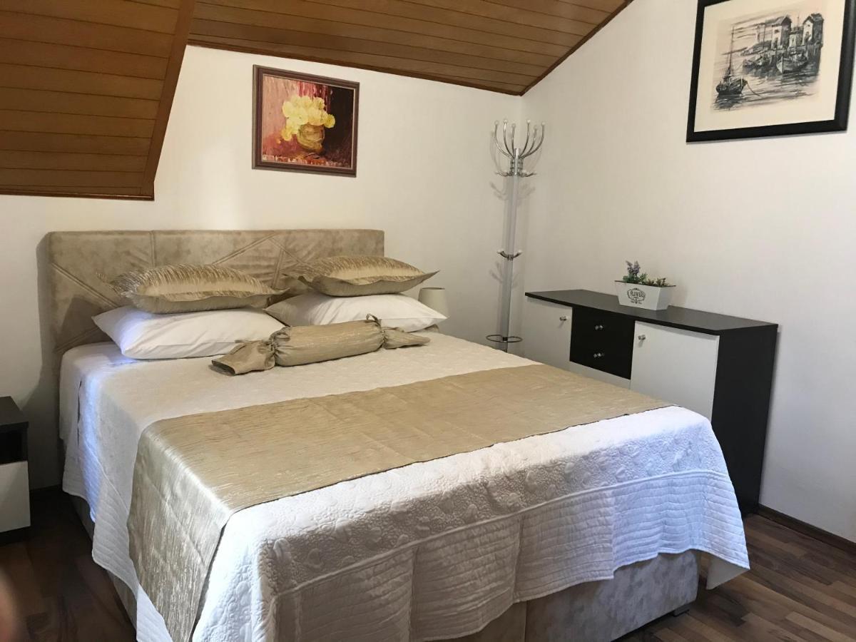 Center Apartment Neno Split Eksteriør bilde