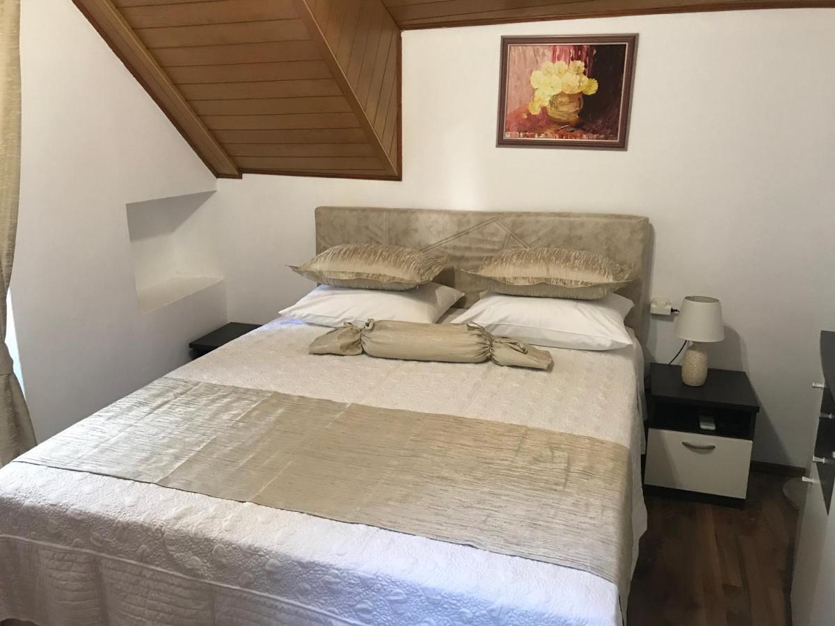 Center Apartment Neno Split Eksteriør bilde